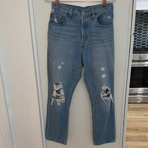 Levi's 501’s Light Blue Distressed Straight Jeans | 28
